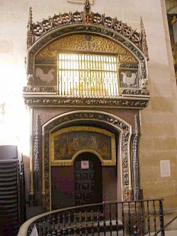 Polli nella Cattedrale Il Cammino di Santiago