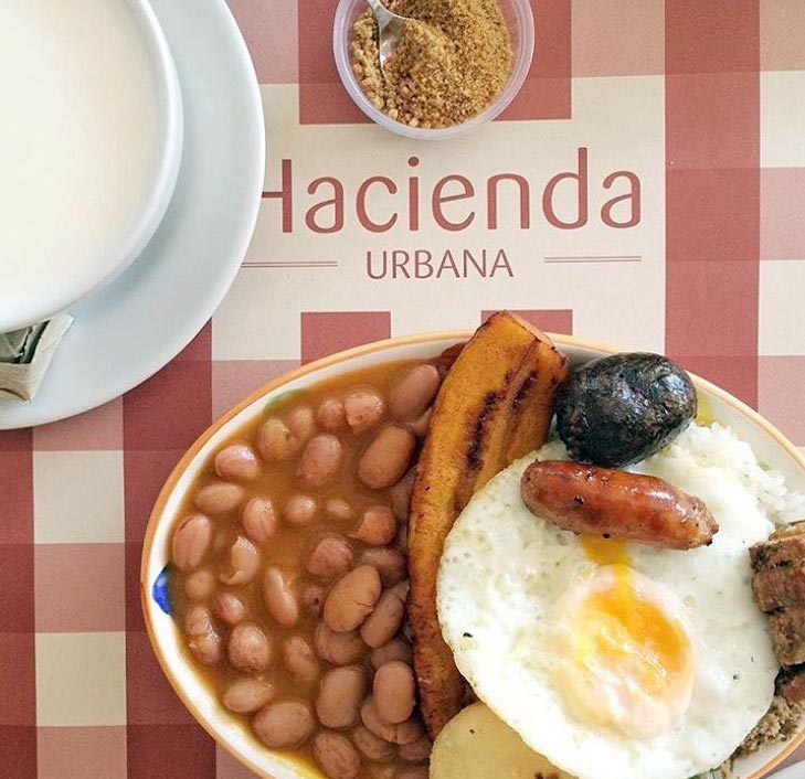 Bandeja Paisa, Colombia
