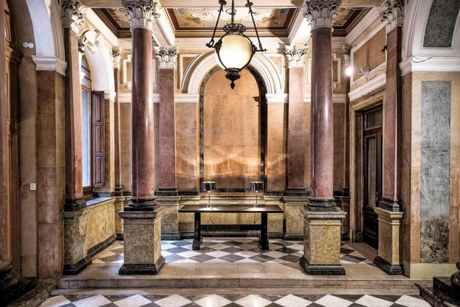 seven-historical-suites
